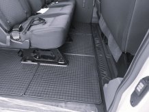 Passform Gummi-Fußmatten Ford Transit 2014- (2. řada) RIG